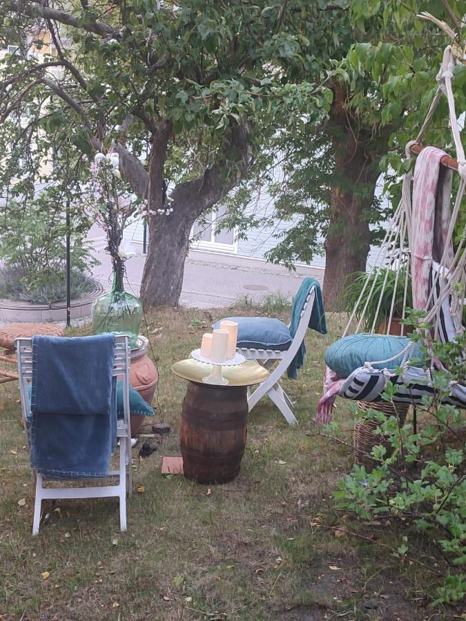 Appartamento Den Unika Sekelskiftsvaningen. Norrtälje Esterno foto