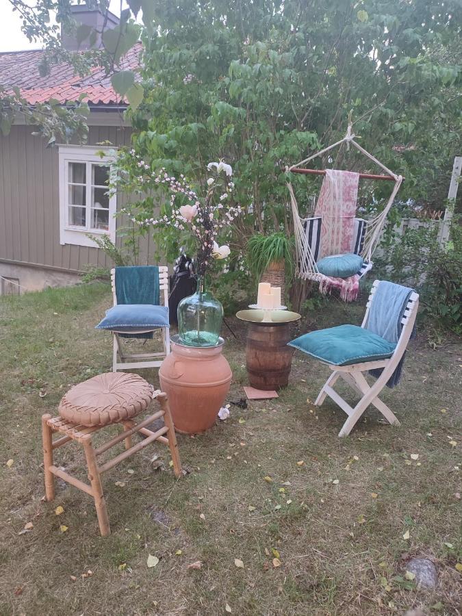 Appartamento Den Unika Sekelskiftsvaningen. Norrtälje Esterno foto