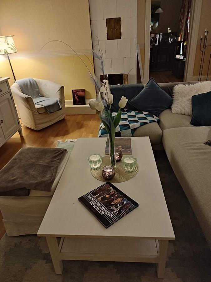 Appartamento Den Unika Sekelskiftsvaningen. Norrtälje Esterno foto