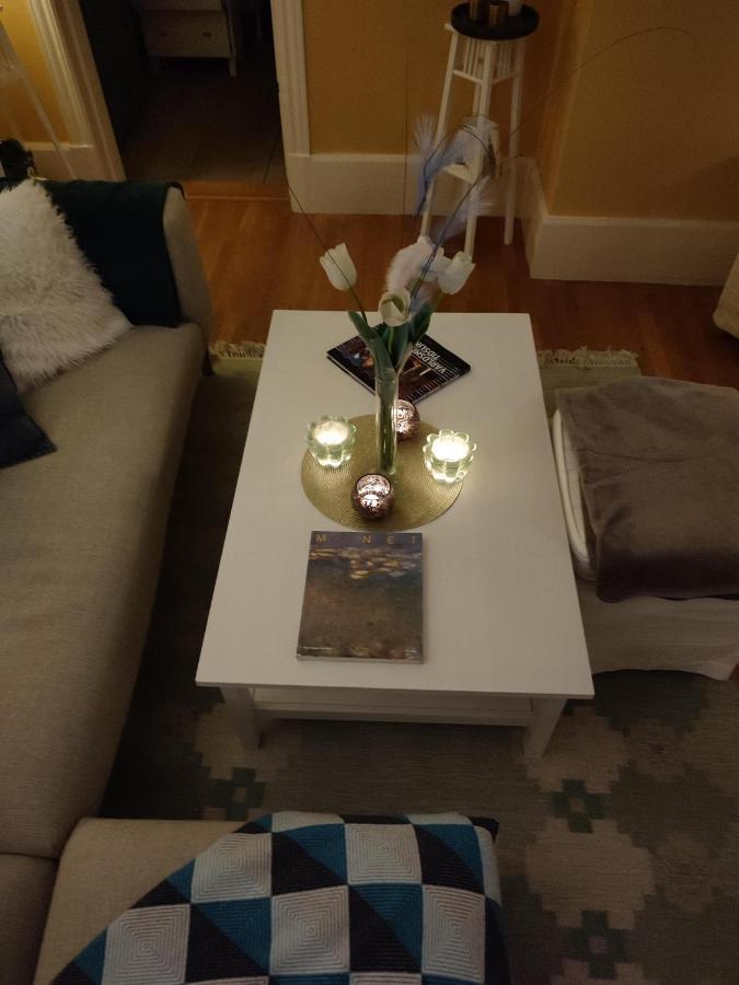 Appartamento Den Unika Sekelskiftsvaningen. Norrtälje Esterno foto